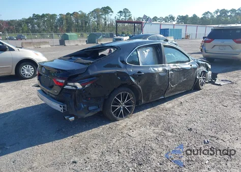 2021 Toyota Camry Se/Se Night Shade z USA, uszkodzony, nr VIN 4T1G11AK2MU454424